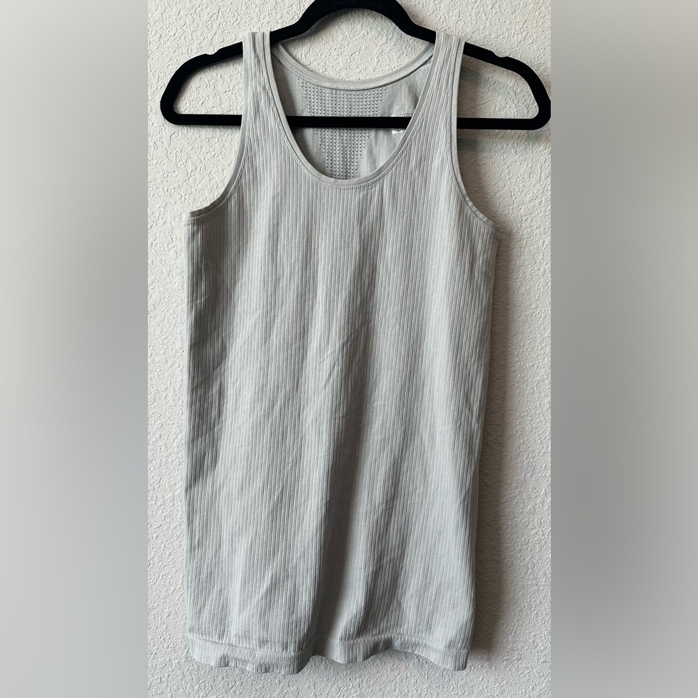 Athleta Sz L Pura Tank Top Ribbed Organic Cotton light Gray Seamless Fitted - Picture 2 of 6